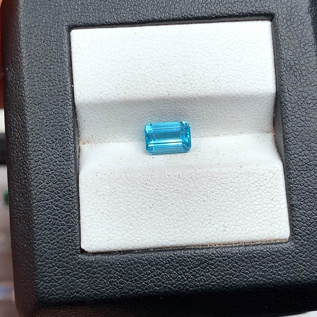裸石未镶嵌磷灰石1.49ct
