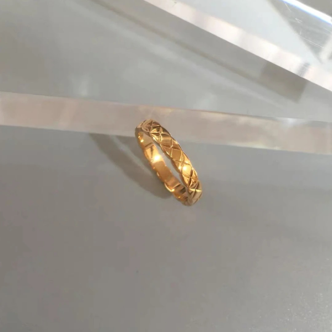 钛钢戒指 格纹戒指经典窄菱格戒指环ins叠戴男女情侣对戒