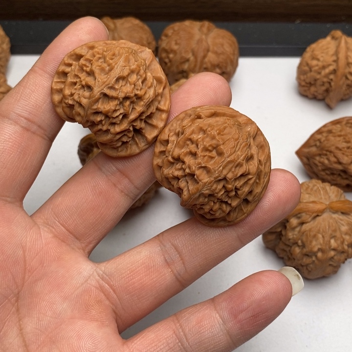 ㅤ***ㅤ宫灯狮子头39差点有磕碰