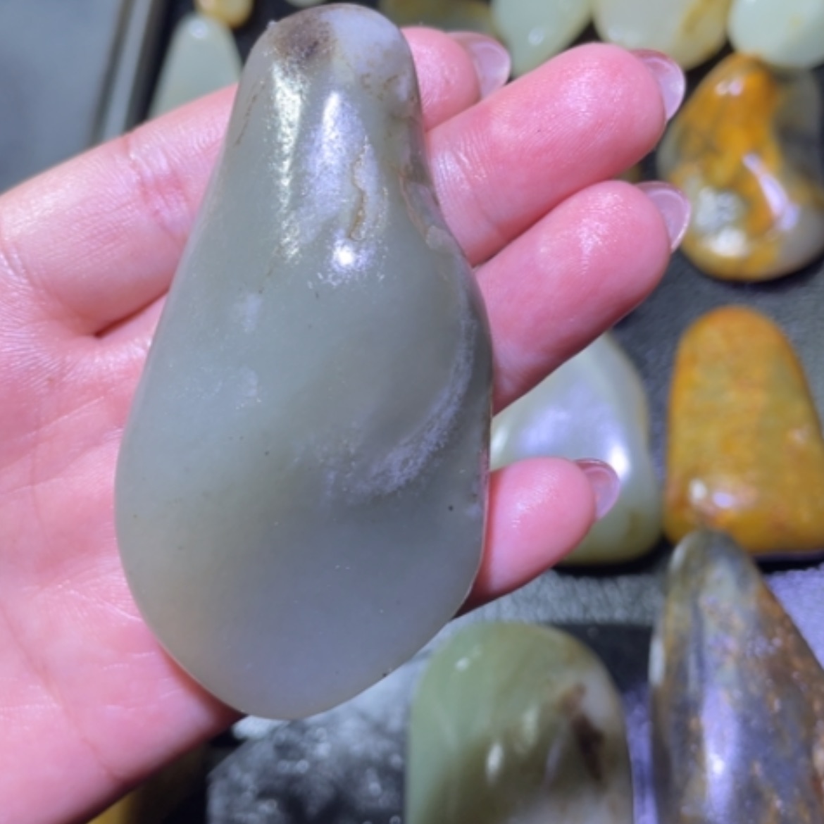 【闪购商品】颈饰未镶嵌和田玉名*