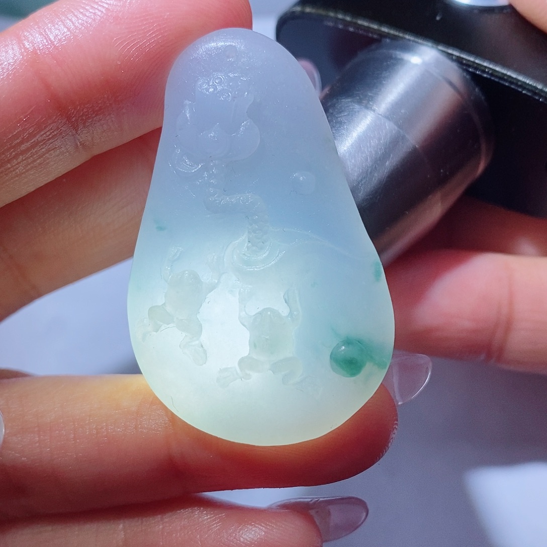 定制翡翠未镶嵌翡翠