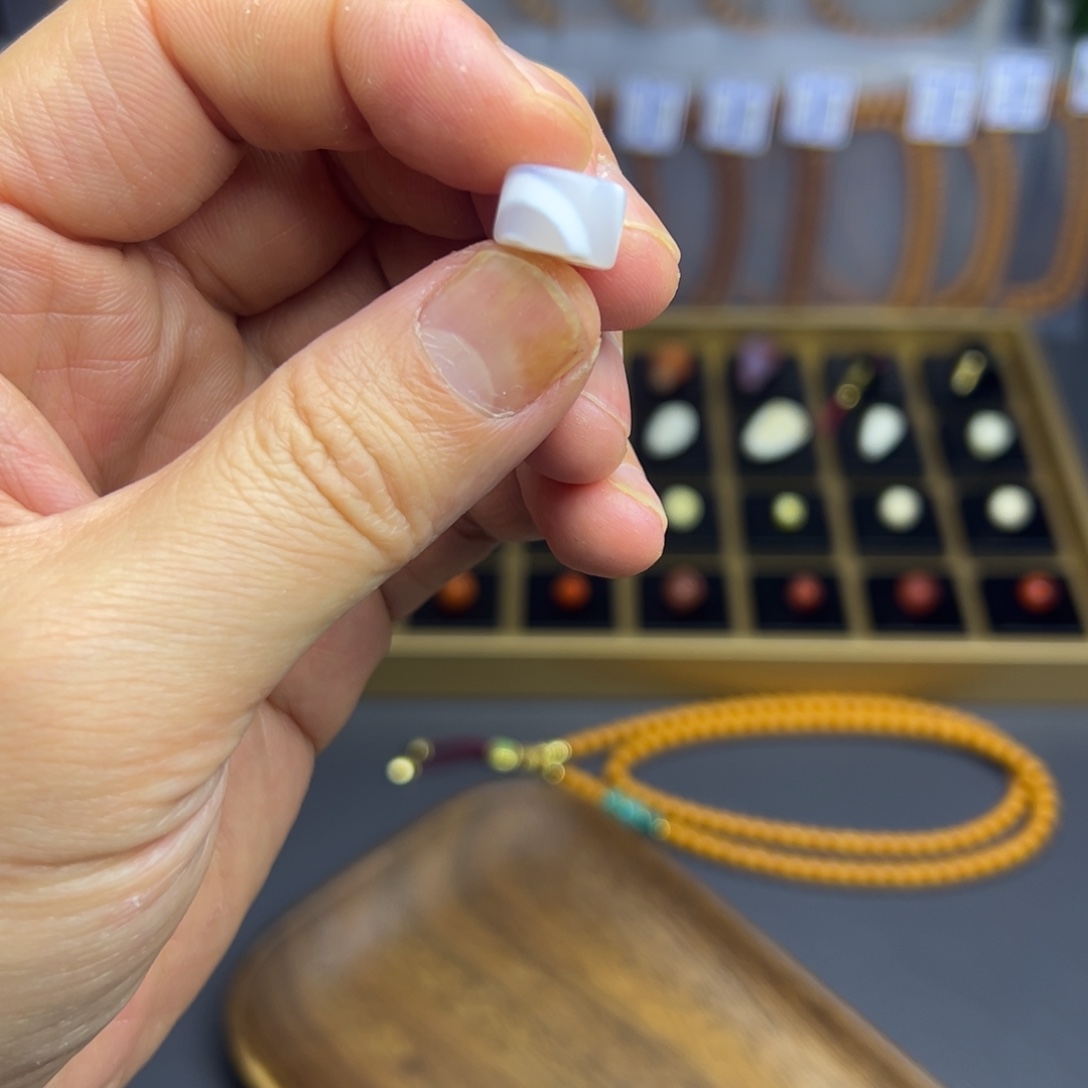 玛瑙/玉髓未镶嵌搁珠12mm玛瑙