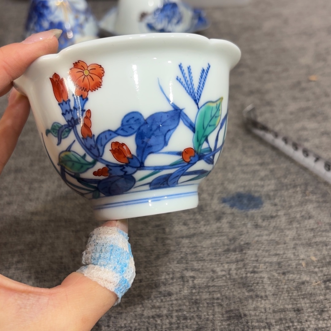 陈***帆非常好看漂亮的物品 