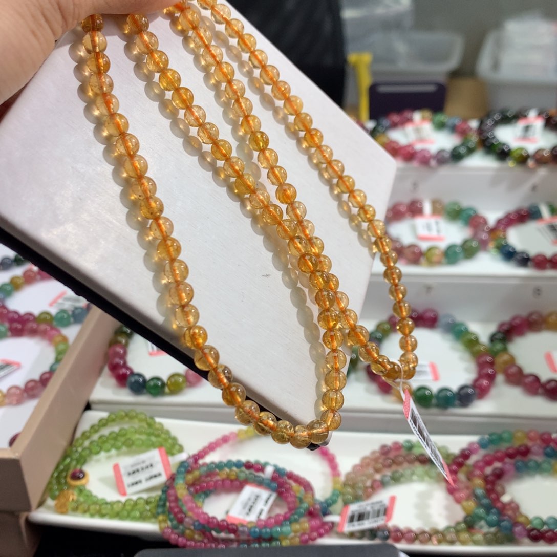 碧玺手链未镶嵌   5.3mm。    