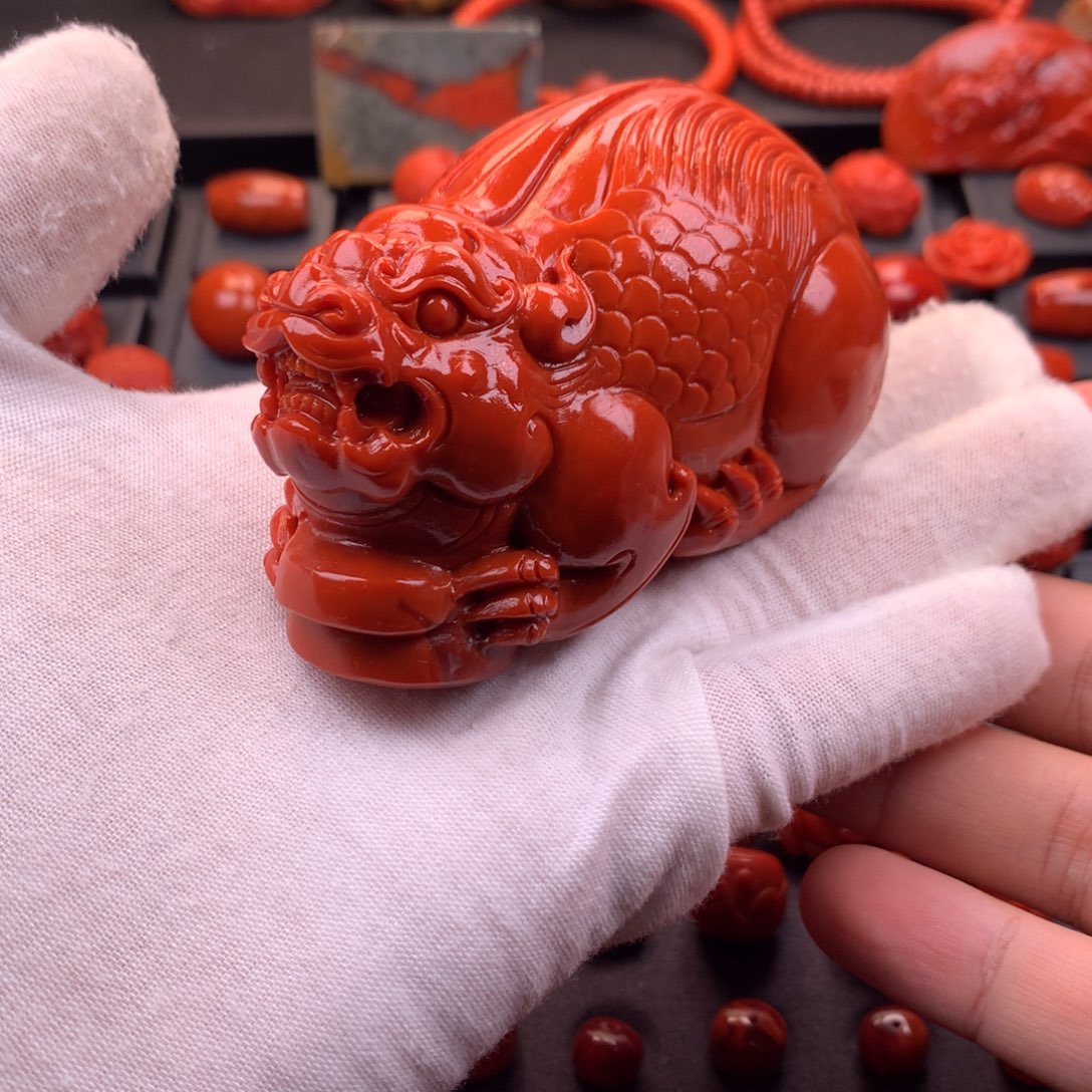 南红玛瑙未镶嵌天然精工貔貅把件320g