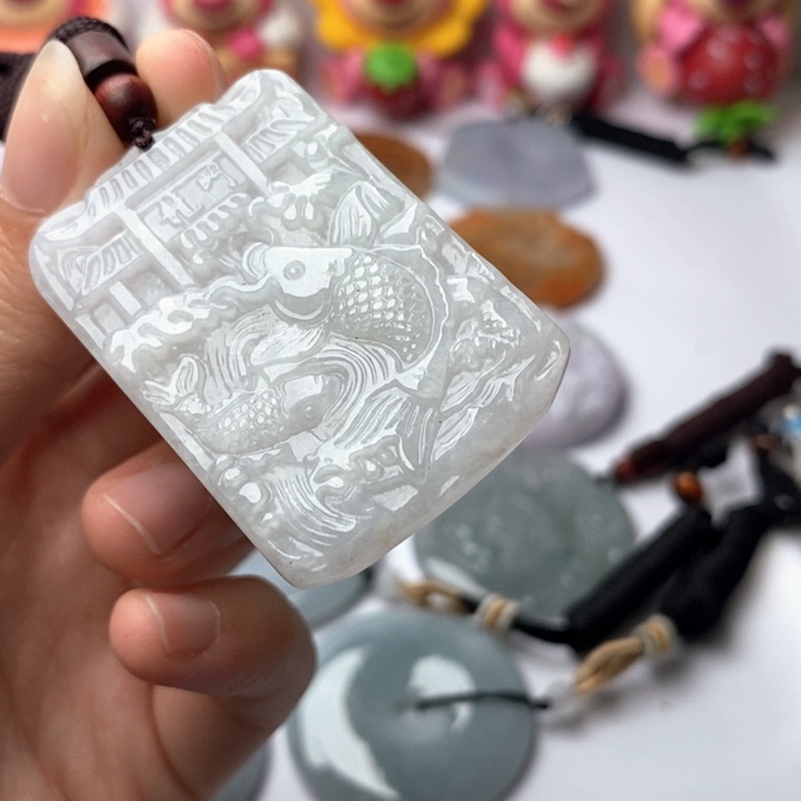 翡翠未镶嵌颈饰翡翠