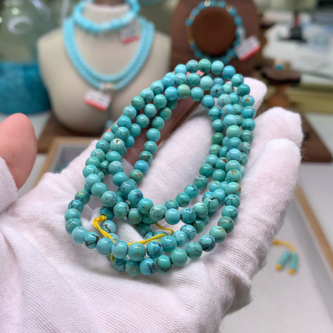 绿松石配饰未镶嵌