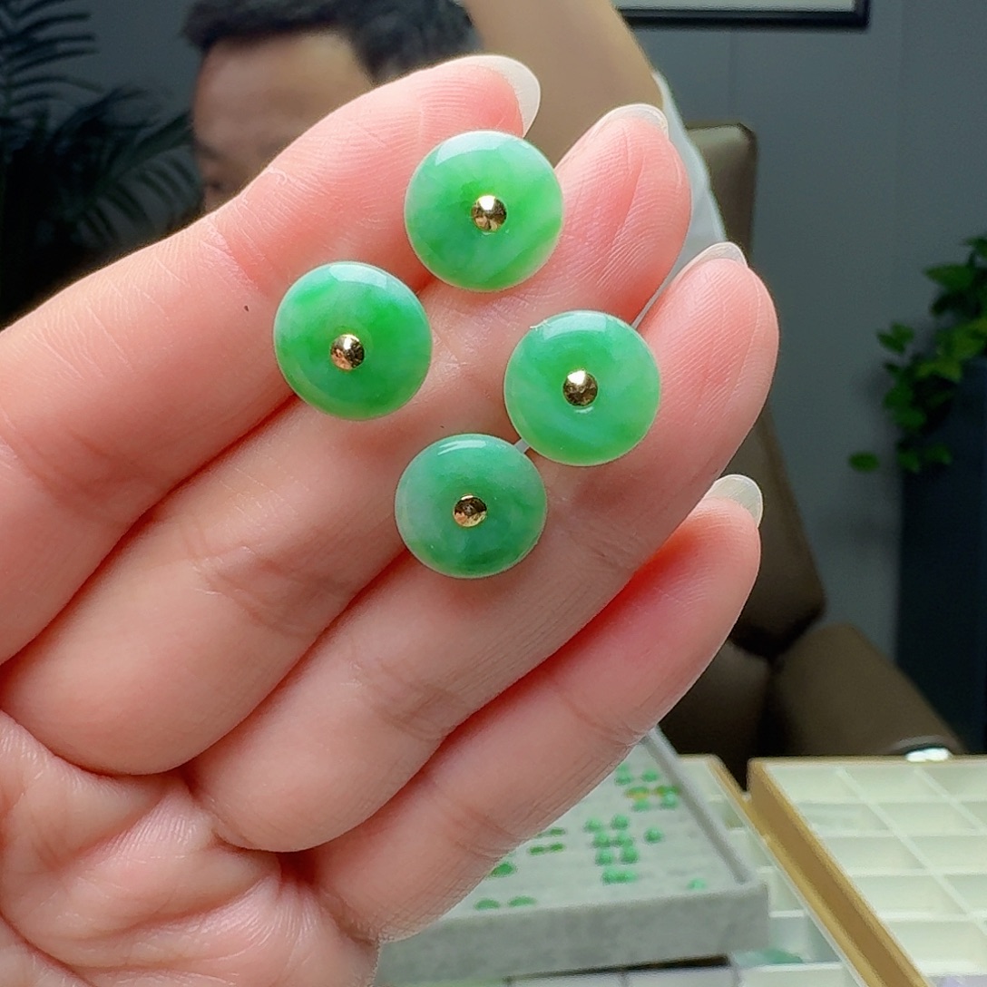 翡翠18K金镶嵌耳饰多样性发货其一