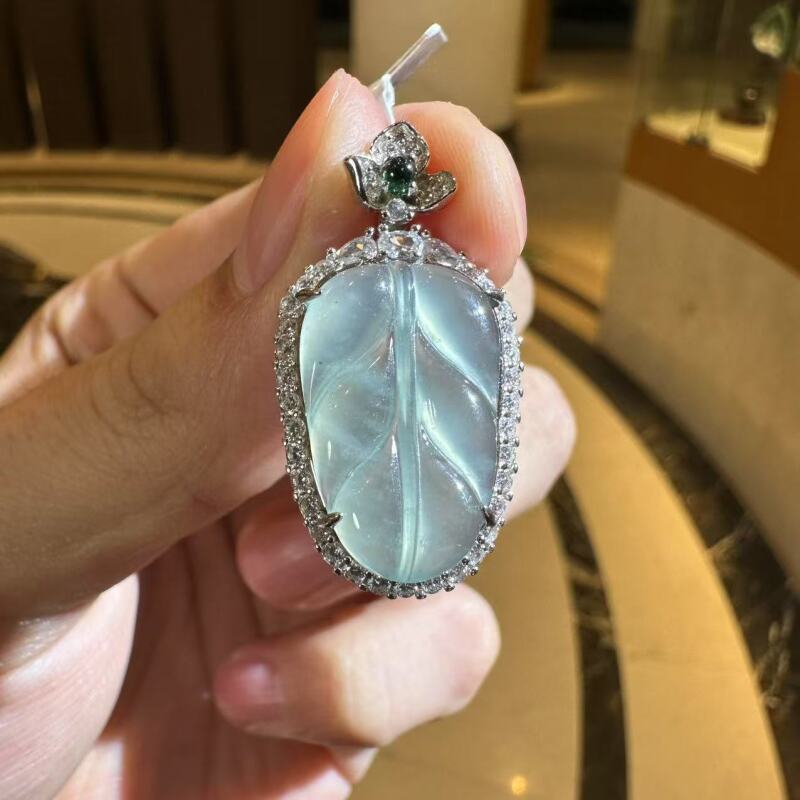 天然A货翡翠CYX10叶子吊坠多样性发一
