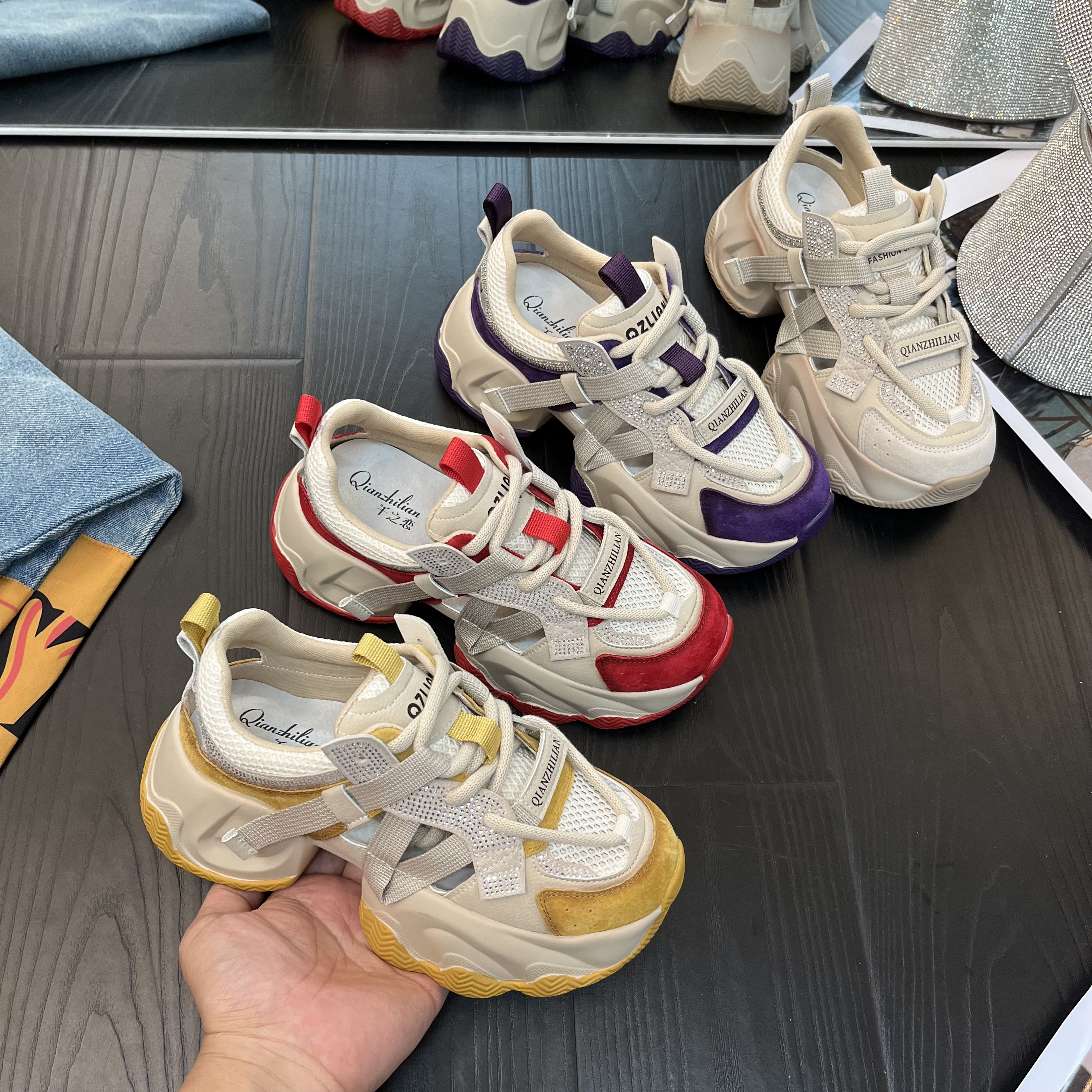 千之恋E增高6CM2025夏季新款轻奢爆款多巴胺百搭休闲透气女鞋8815