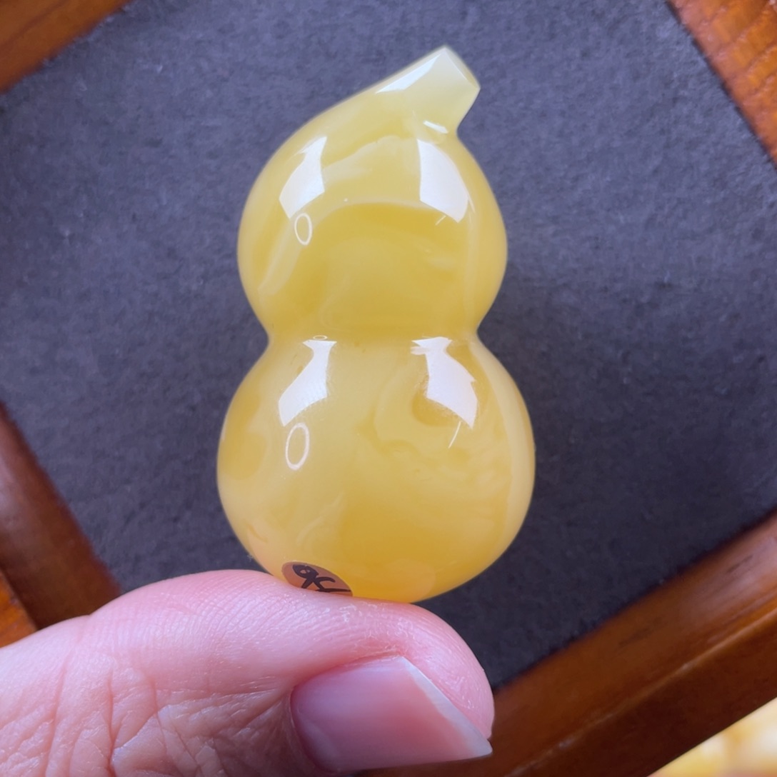 琥珀颈饰未镶嵌蜜蜡吊坠