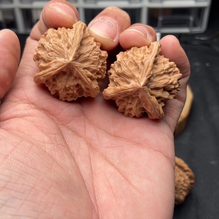 把件桃核盘山三棱37/37/36原688