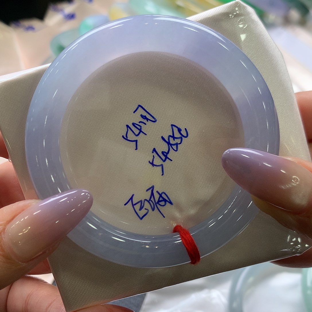 翡翠未镶嵌手镯54圆大漏