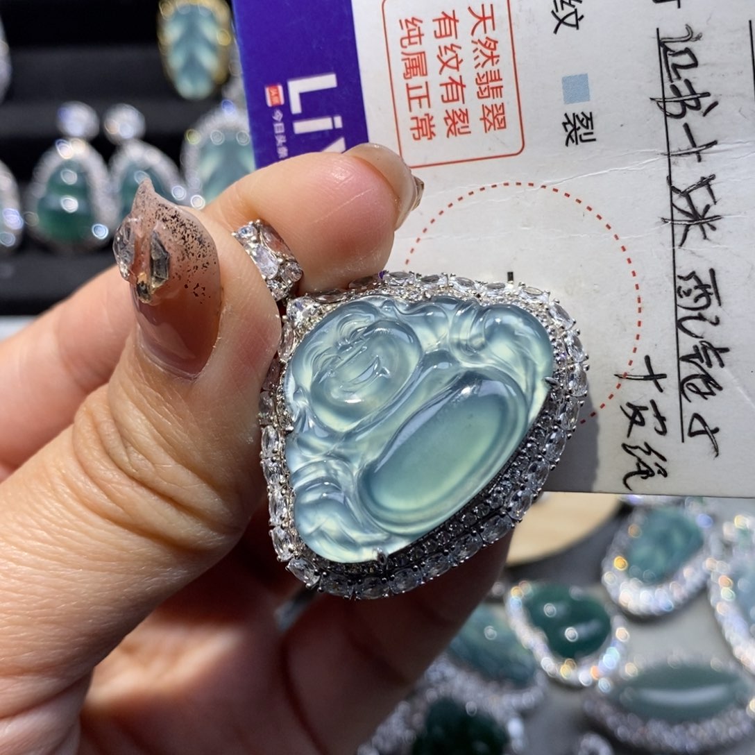 翡翠颈饰银S925镶嵌翡翠