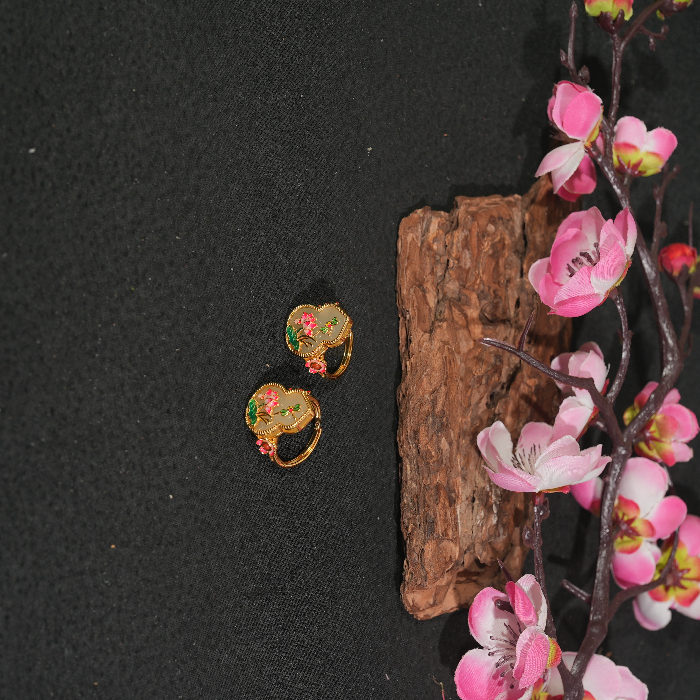 11.28香港王老板-和田玉戒指多样性发一2s594