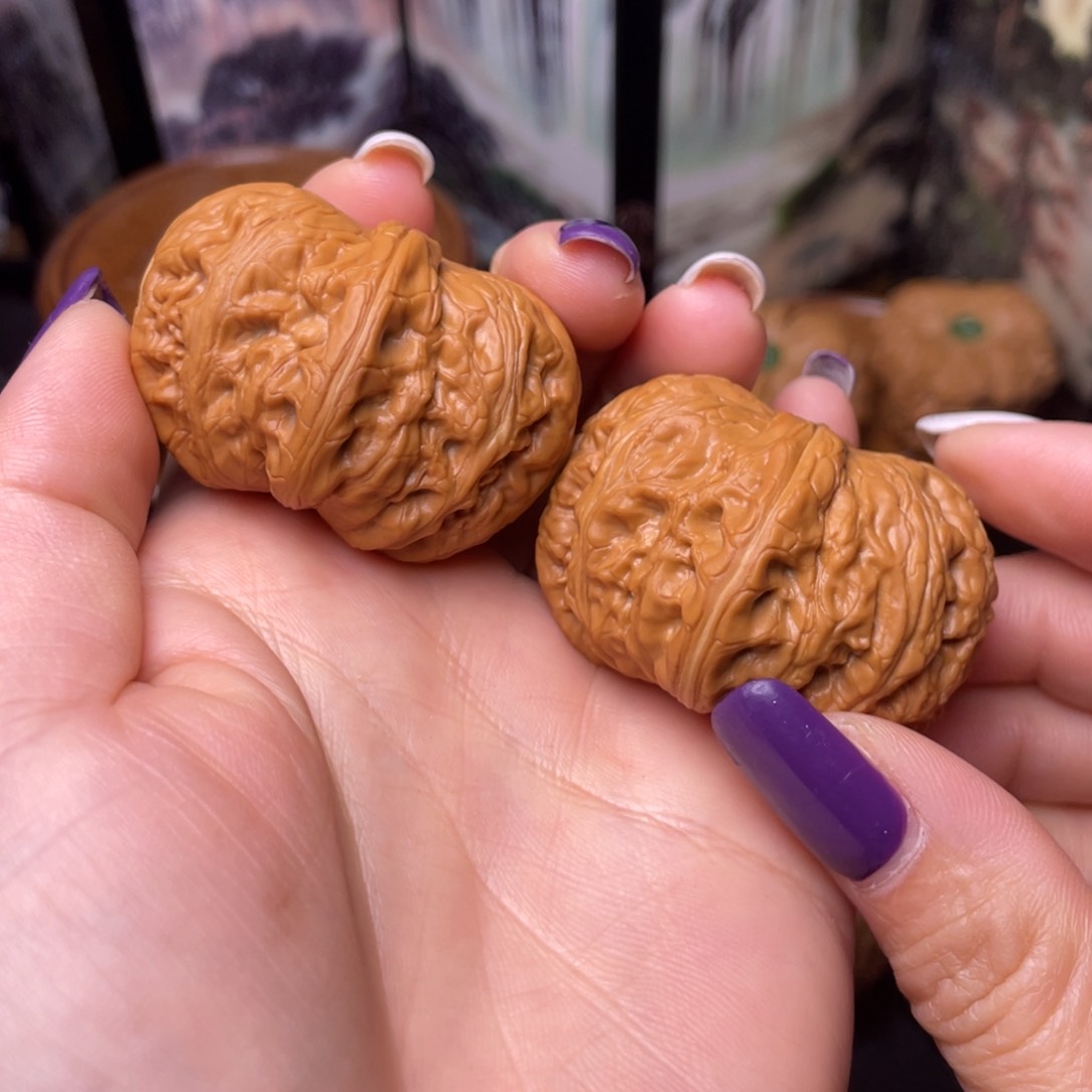 文玩核桃把件44.5平谷元宝