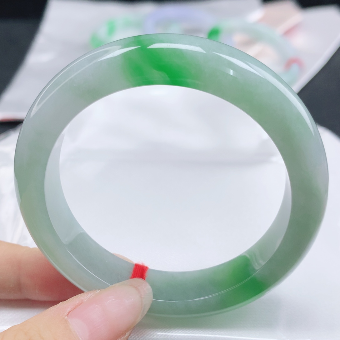 翡翠未镶嵌手镯缅甸54.7飘正阳绿正圈