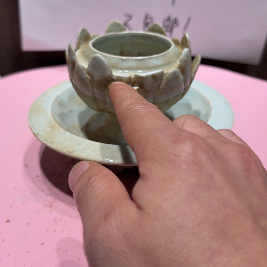 陶其他漂亮的小瓷瓶子