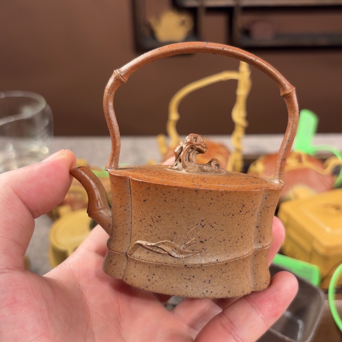 美***）茶壶紫砂竹节提梁