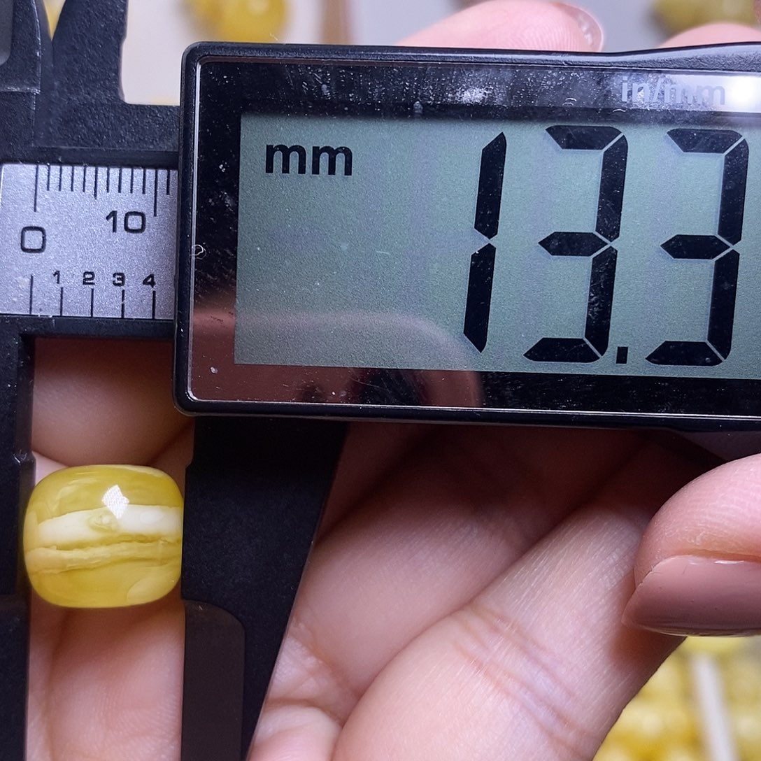 裸石琥珀未镶嵌蜜蜡三通