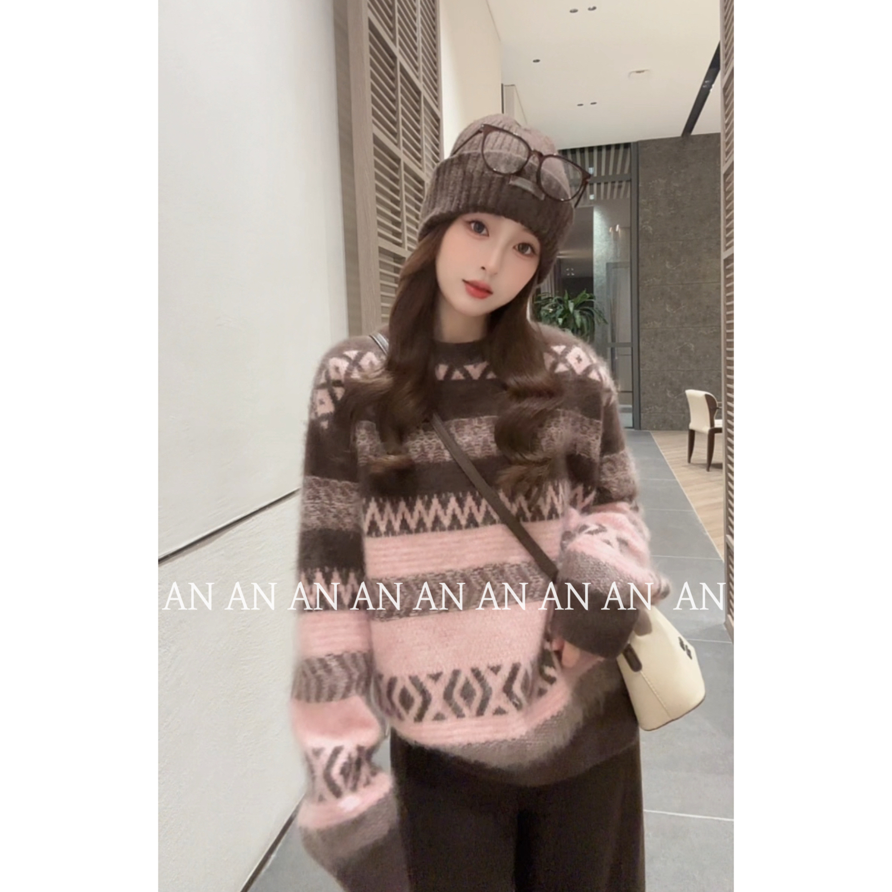 C11373复古风宽松慵懒创意感套头菱格条纹软糯费尔岛毛衣