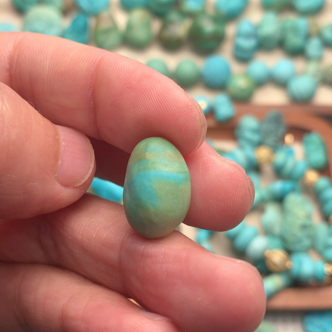 樱****绿松石未镶嵌颈饰