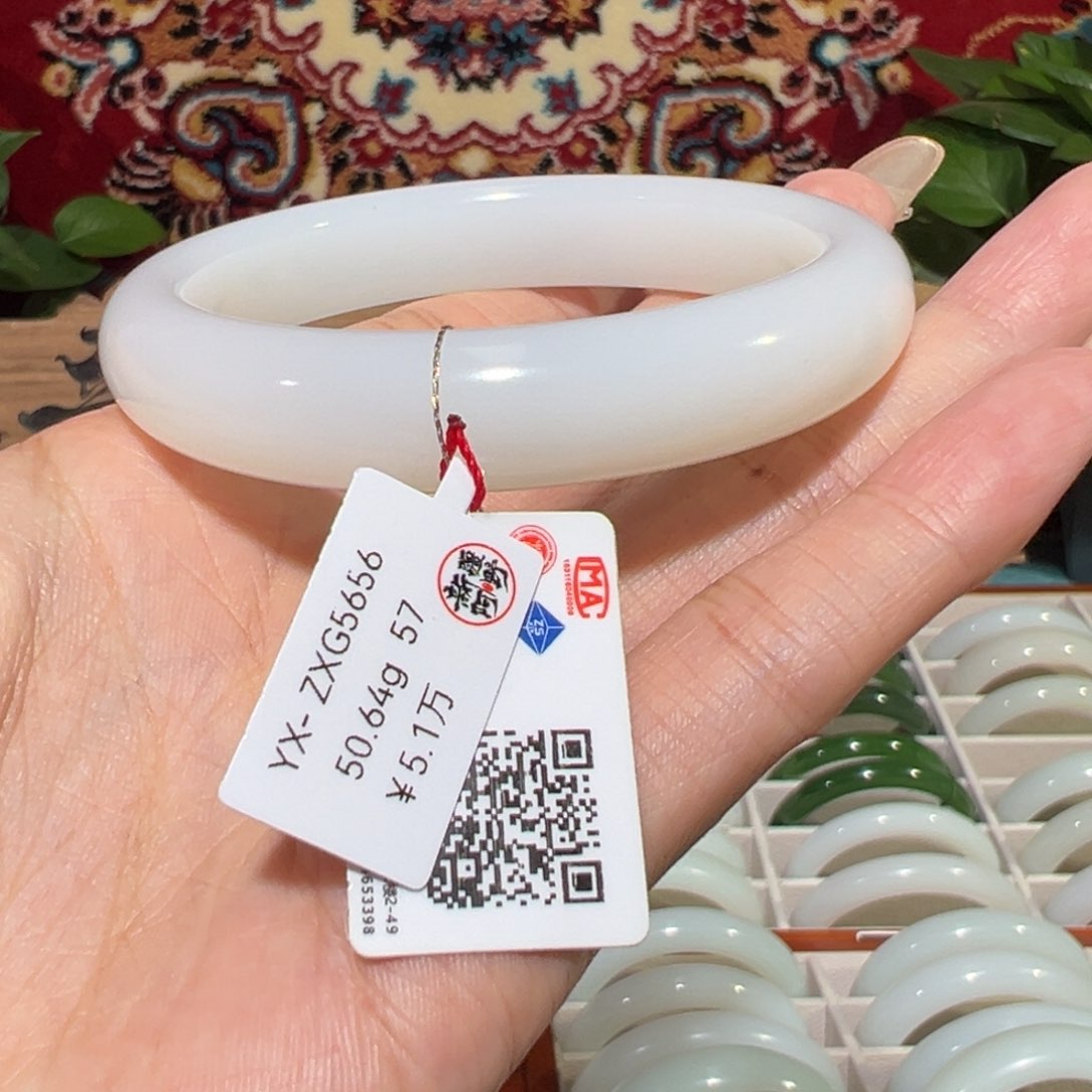 未镶嵌手镯和田玉老坑和田羊脂白玉手镯