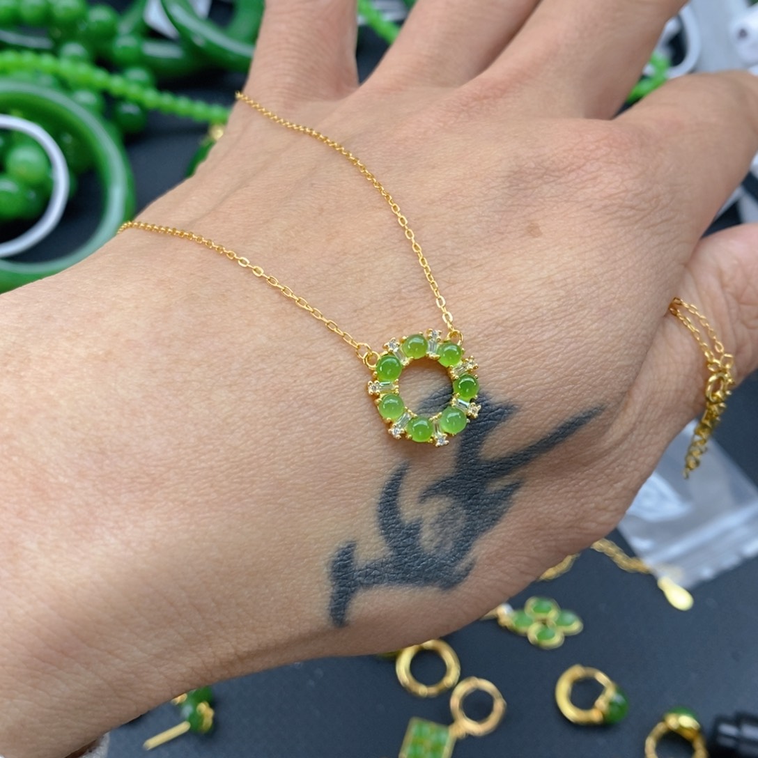 和田玉（碧玉）颈饰银S925镀金镶嵌