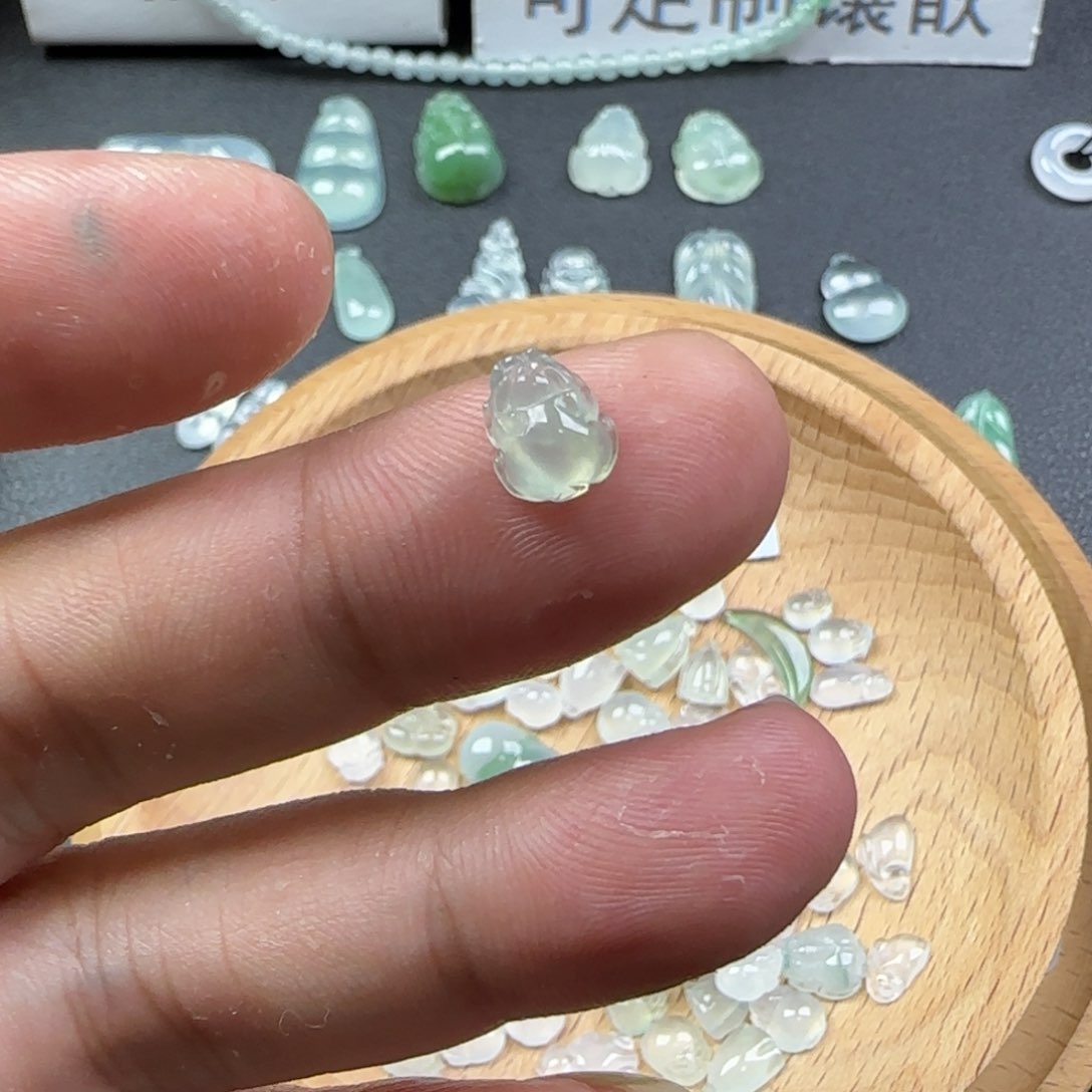 定制翡翠未镶嵌木*翡翠
