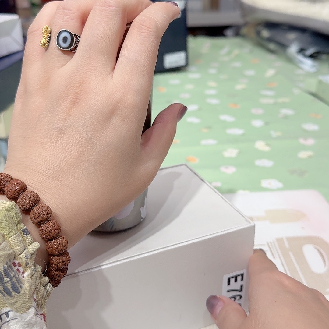 如图所示啊啊啊啊