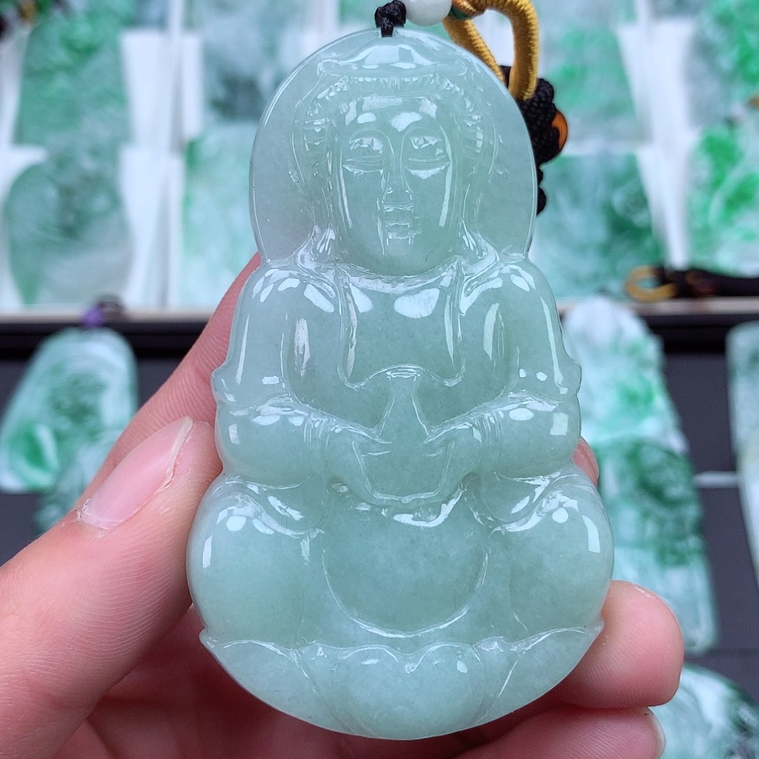 翡翠颈饰未镶嵌翡翠吊坠
