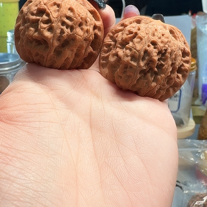 吊坠桃核血麒麟39尺