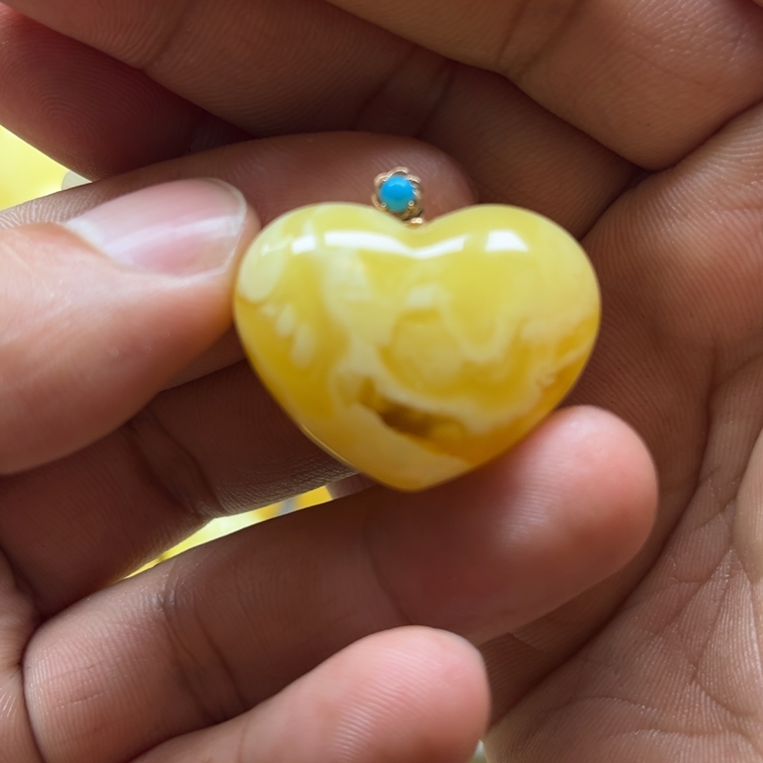 蜜蜡珠宝奇石未镶嵌