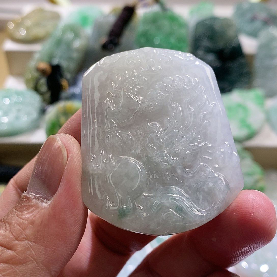 【闪购商品】翡翠颈饰未镶嵌11111111111111