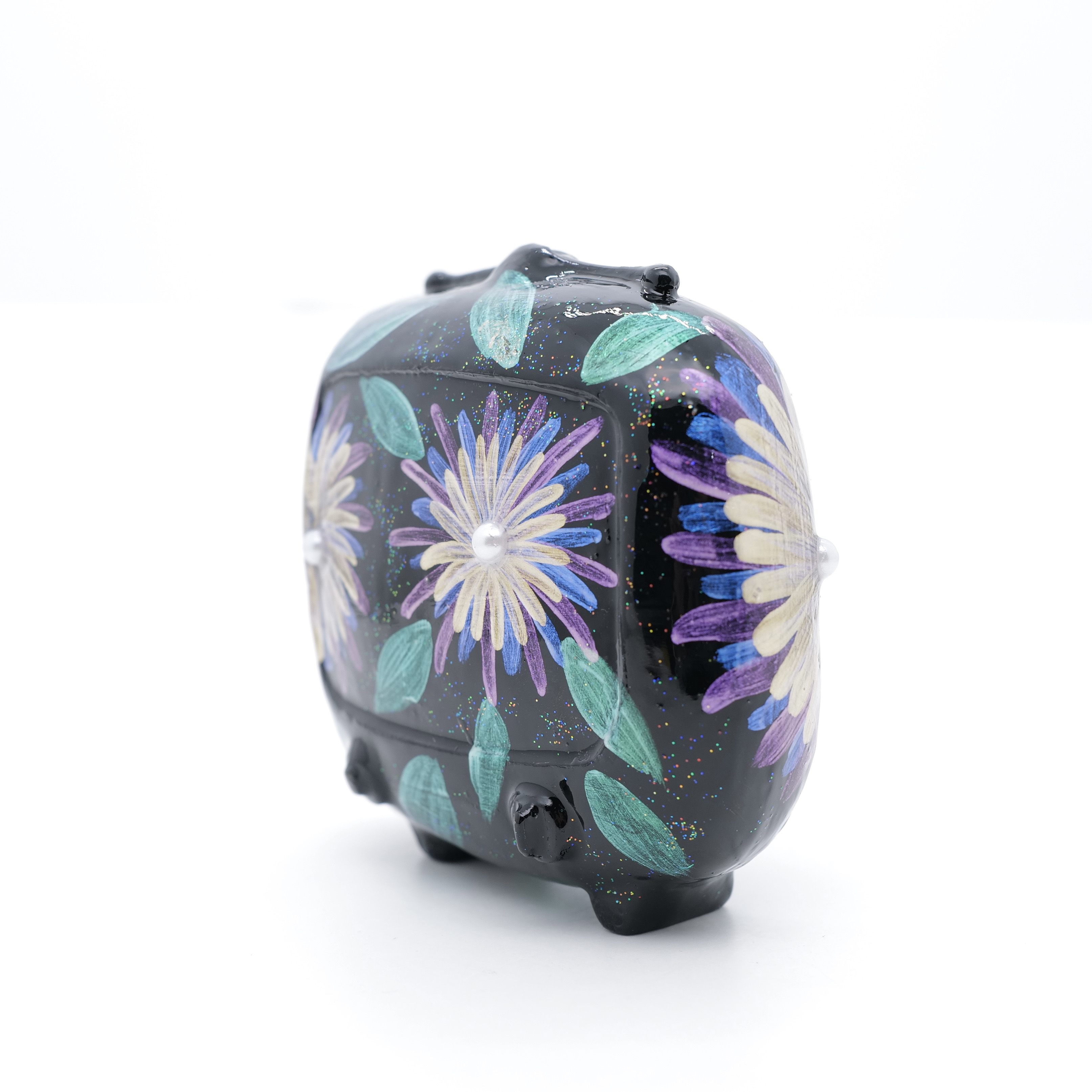 PM 《王甜心电视机》艺术石膏作品，手工绘制，仅一件