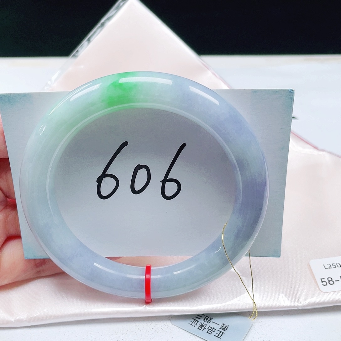 翡翠未镶嵌手镯（圆镯）缅甸翡翠58