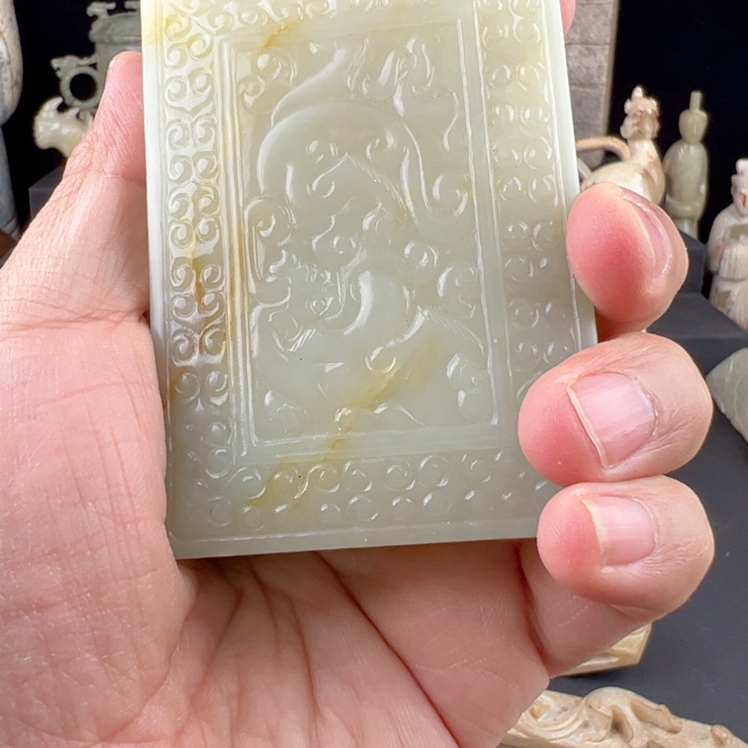 和田玉挂件未镶嵌好**荐