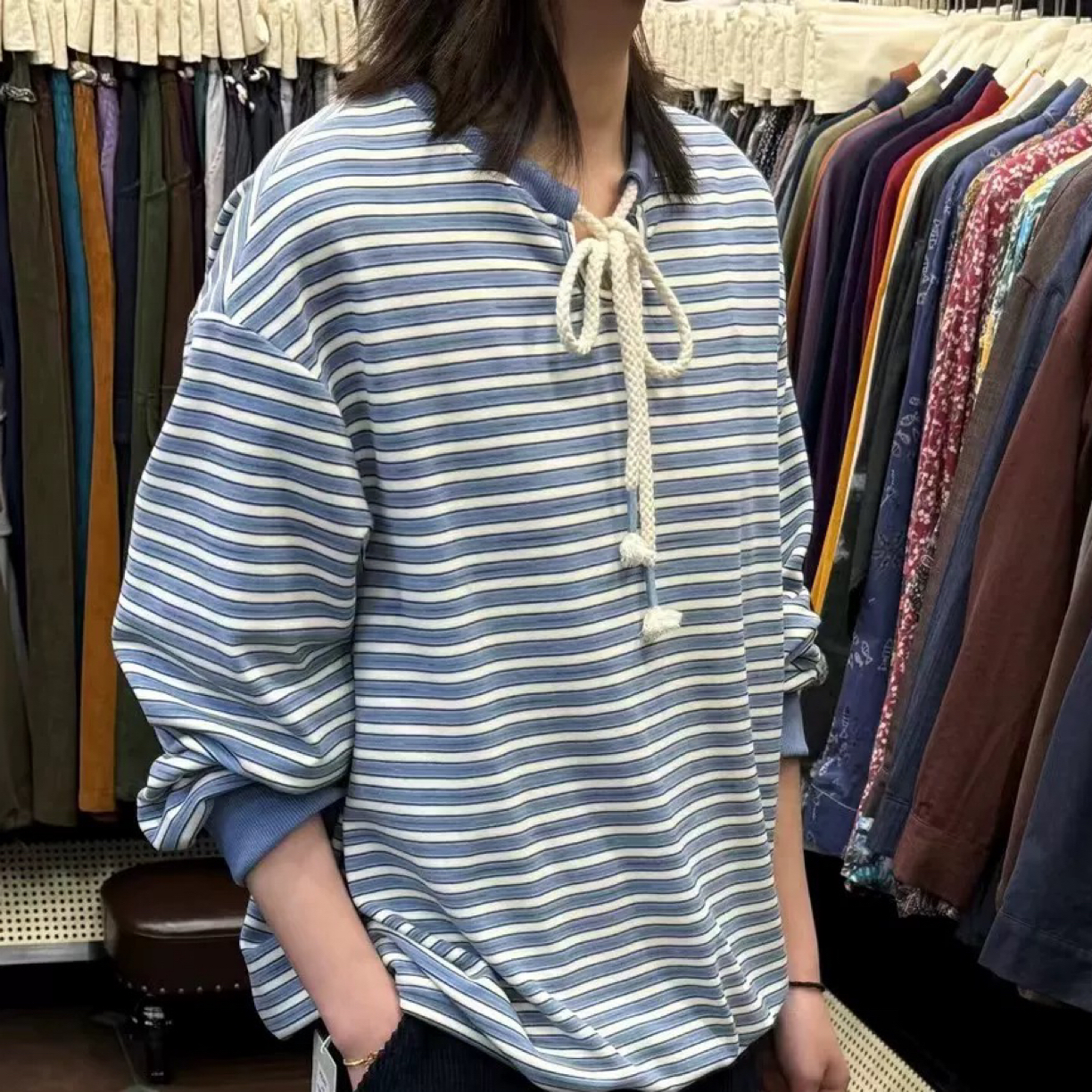 在韩 秋冬条纹简约短款新款宽松卫衣女