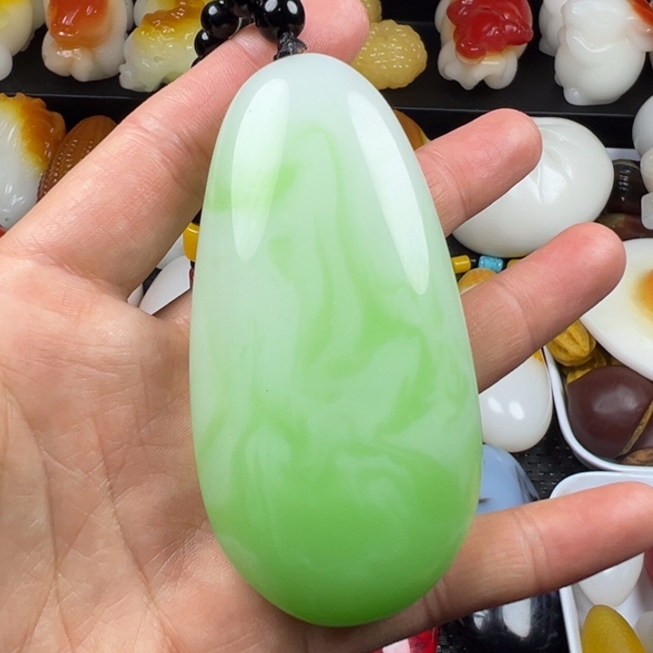 新疆戈壁五彩石金丝