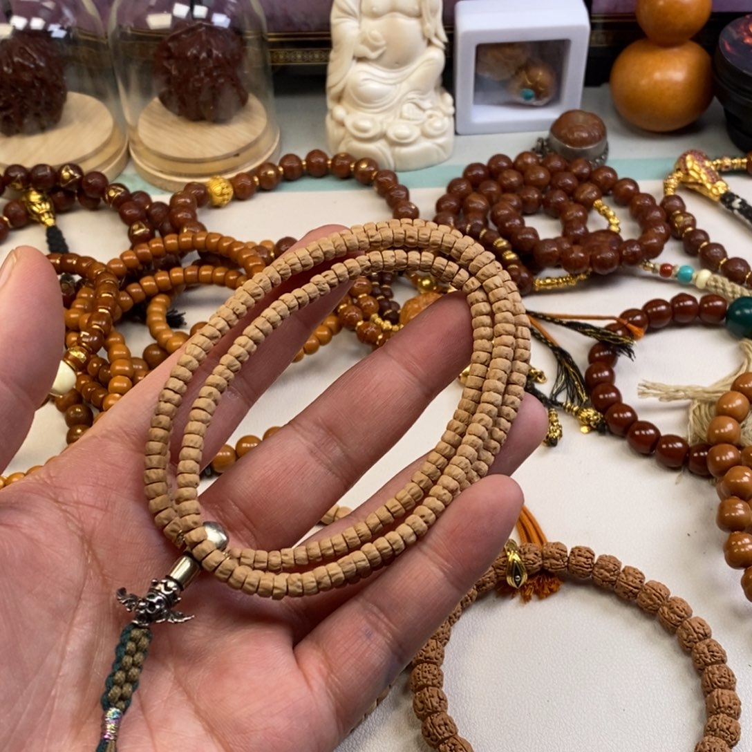 柏香籽/百香籽吊坠。。。。。。。。。。。。