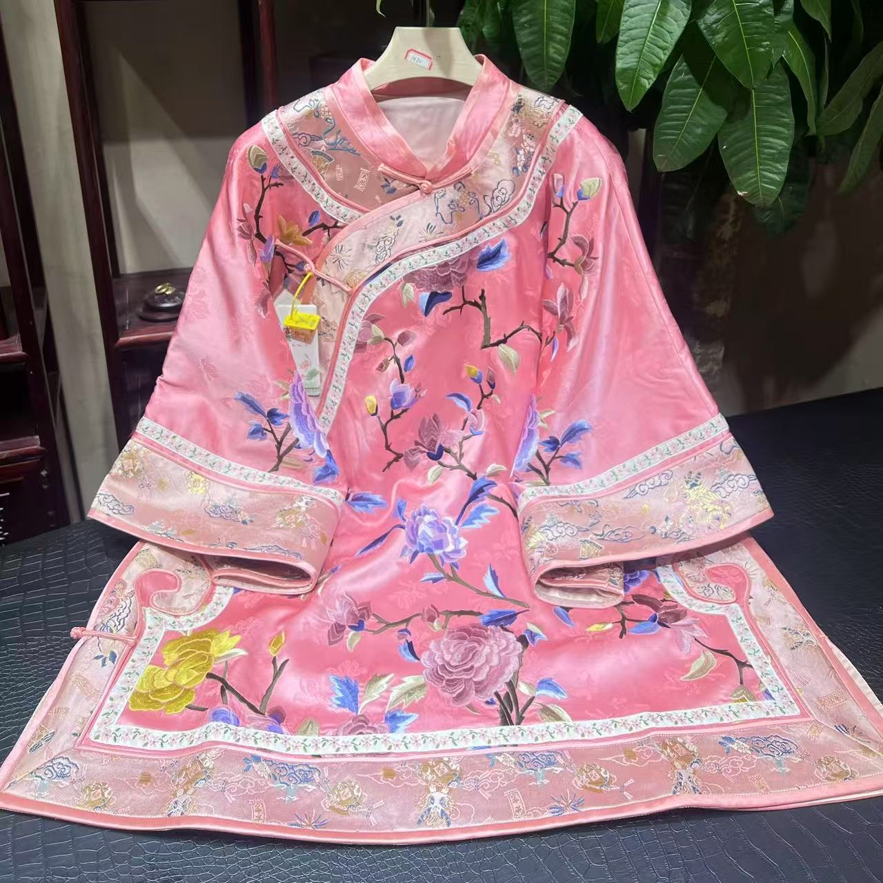 【熹友阁】蚕丝刺绣立领偏襟太太服0228734934
