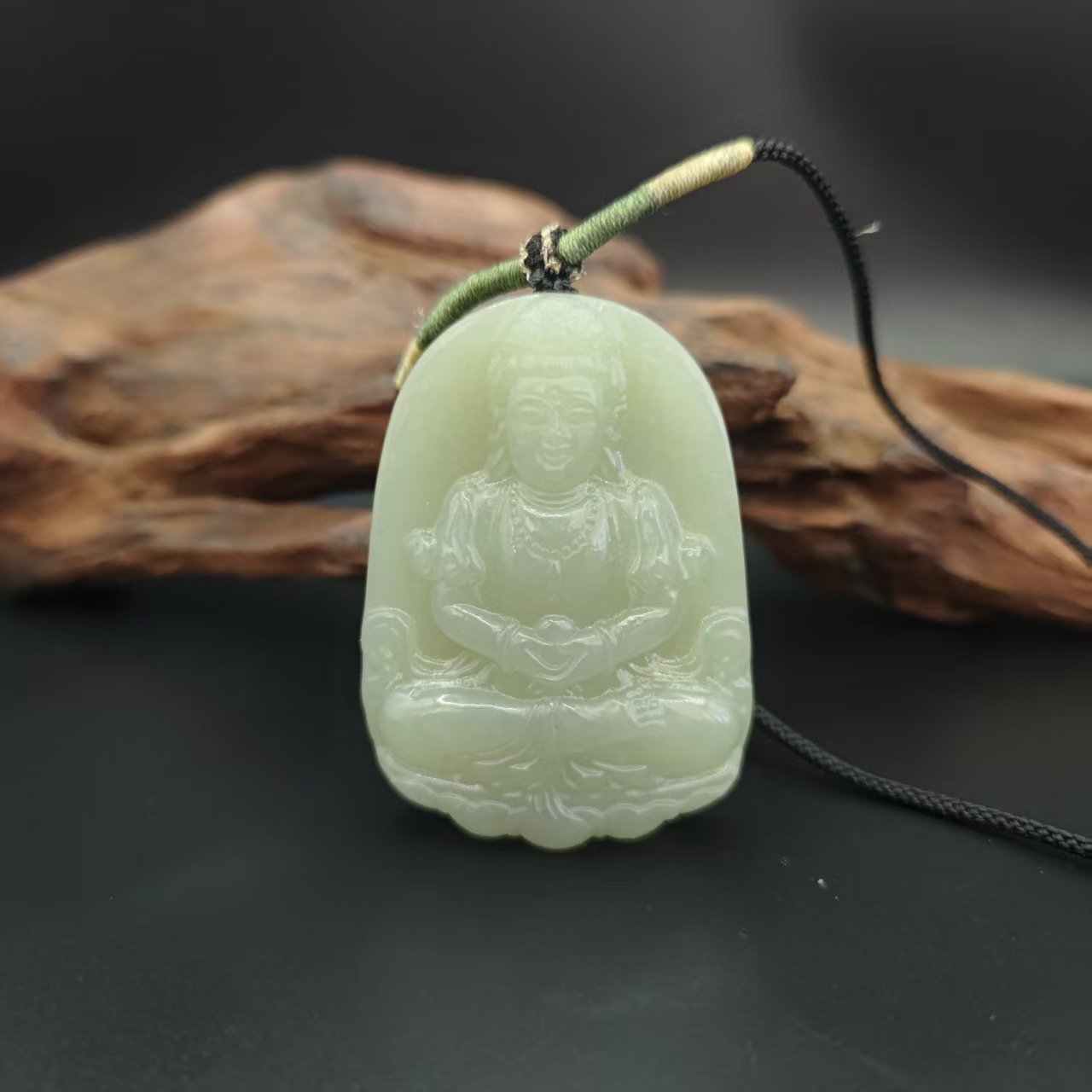 Q和田玉观音吊坠0388