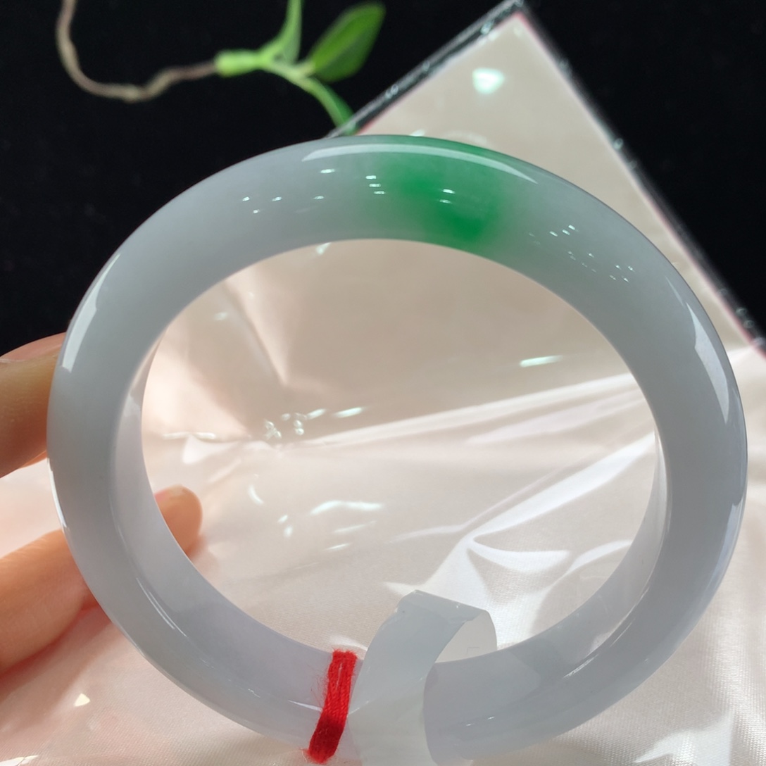 翡翠手镯未镶嵌111-0354