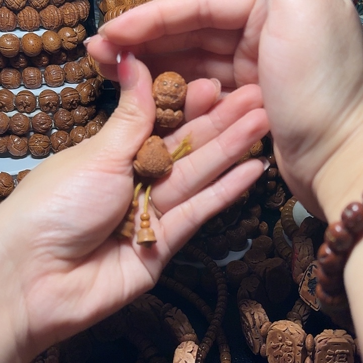 手串桃核呱呱来财貔貅三通金刚铃