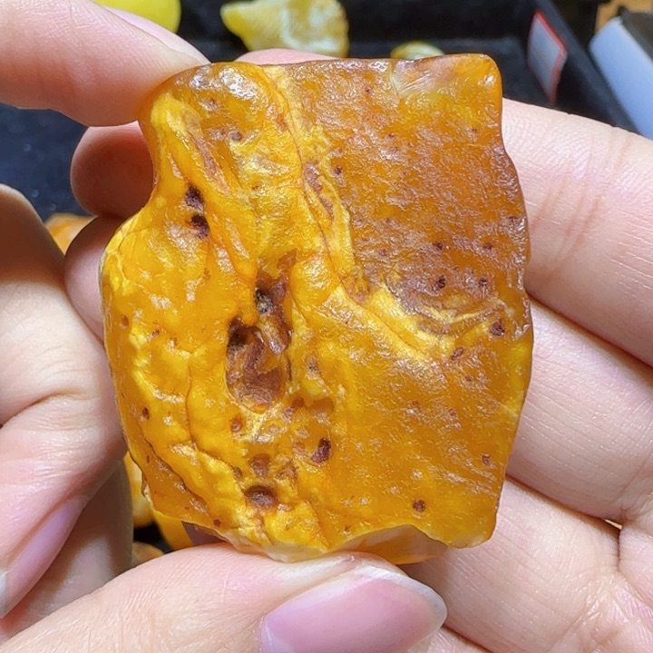 定制琥珀未镶嵌蜜蜡