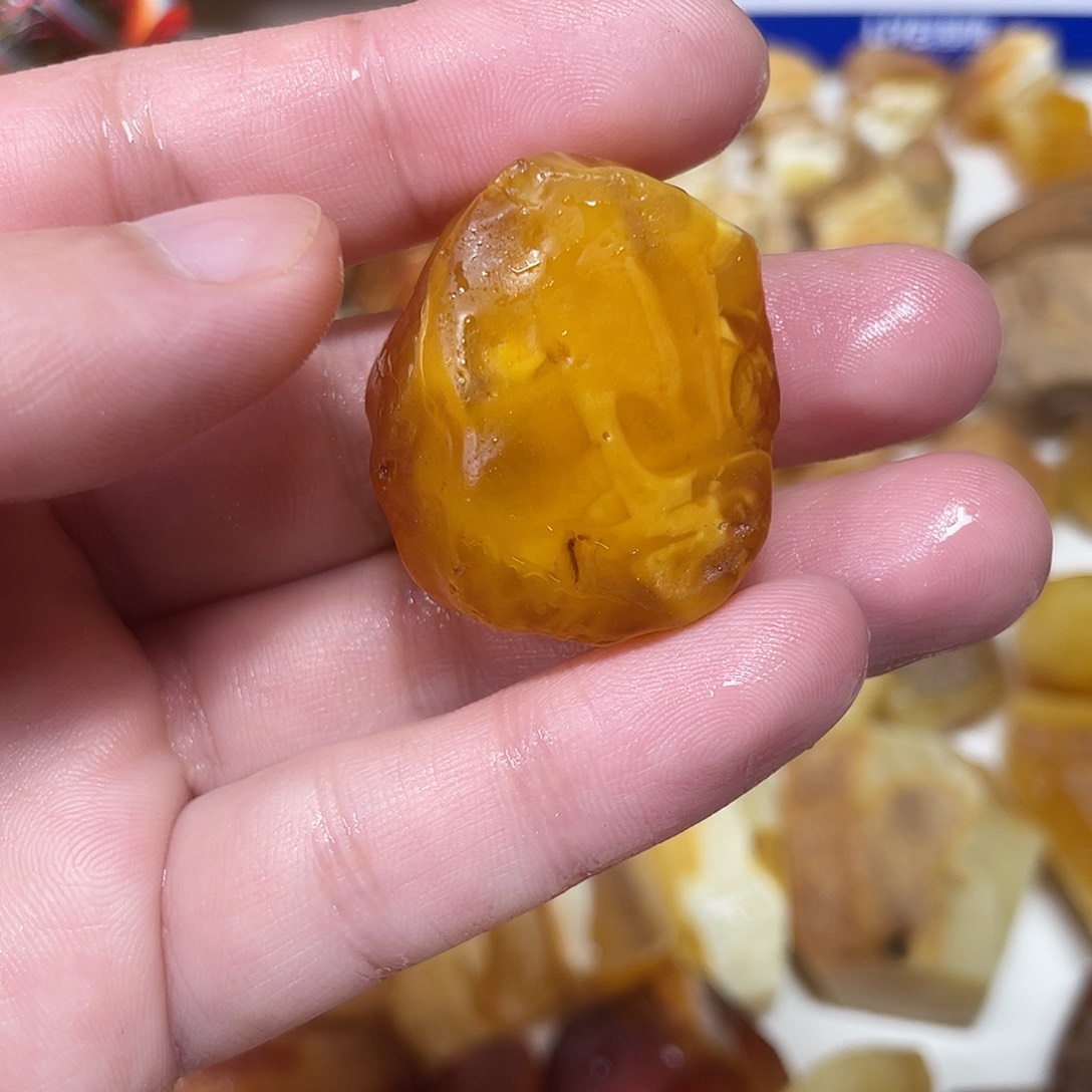 定制琥珀未镶嵌原矿琥珀