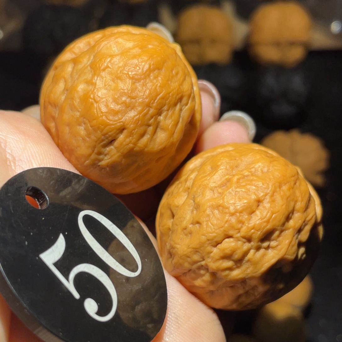 冰蟾36尺寸核桃。  