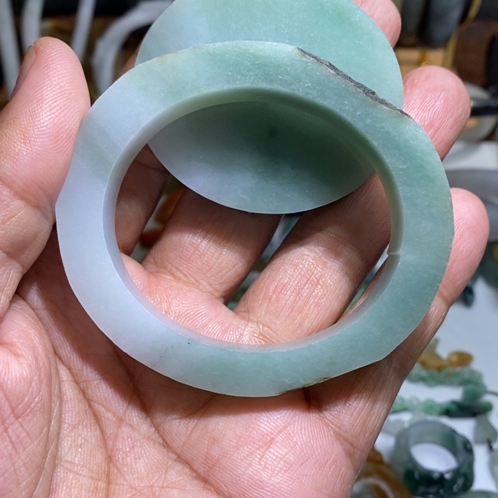 未镶嵌定制翡翠毛货