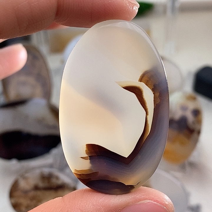 玛瑙/玉髓颈饰未镶嵌