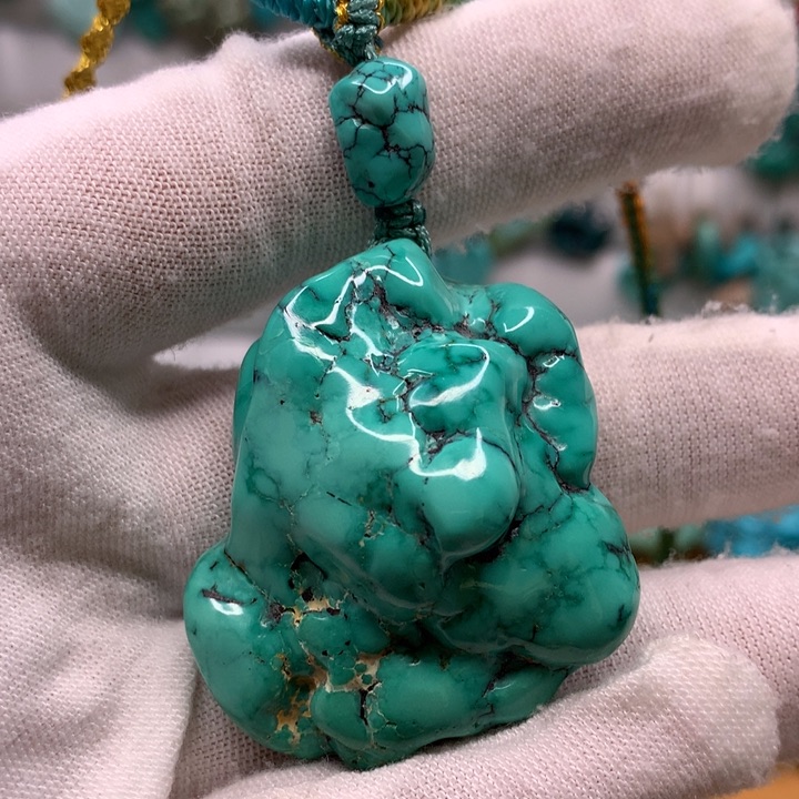 绿松石未镶嵌原矿